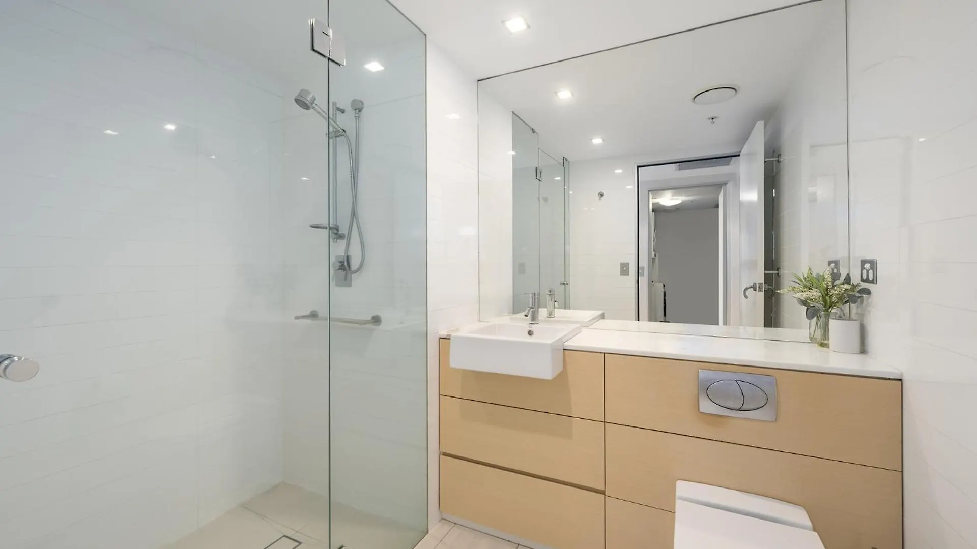 Aparthotel Ambience On Burleigh Beach Gold Coast